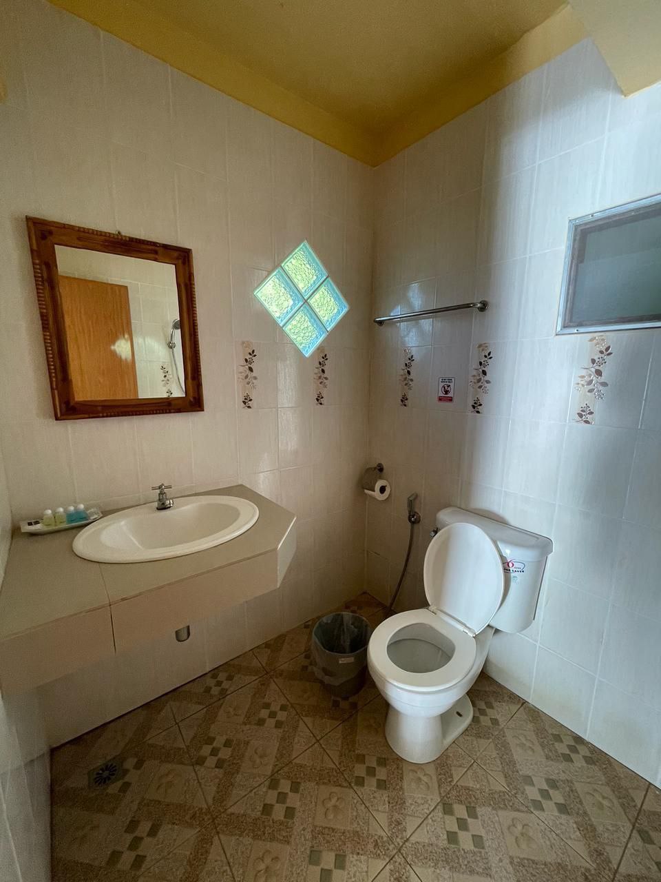 🏡 Beachfront apartment with direct access to the sea