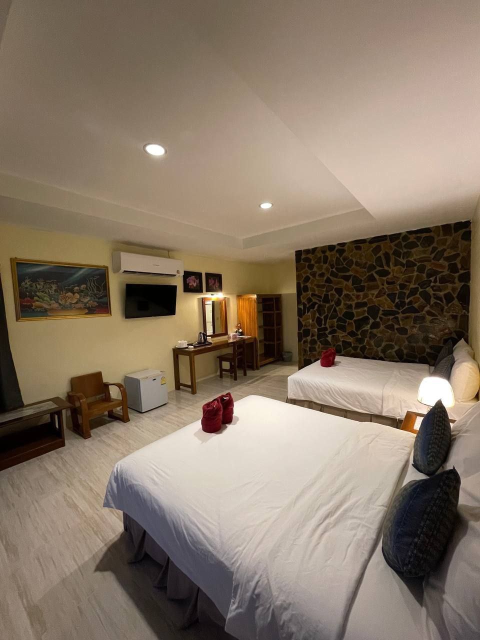 🏡 Spacious seafront apartment