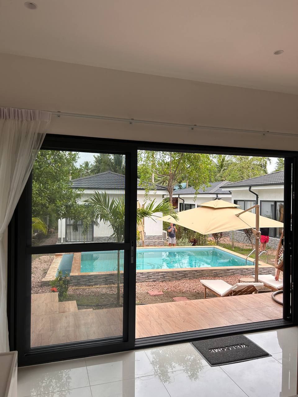 🏡 Bright 1BR Villa with Shared Pool
