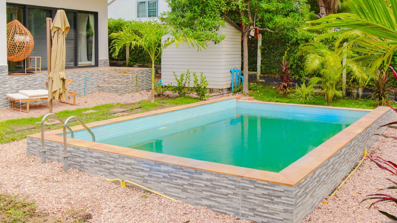 🏡 Bright 2BR Villa with Shared Pool