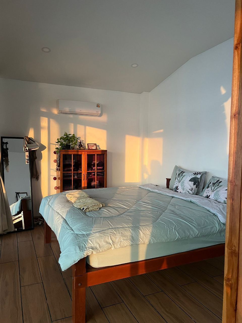 🏡 Spacious 3BR beachfront house