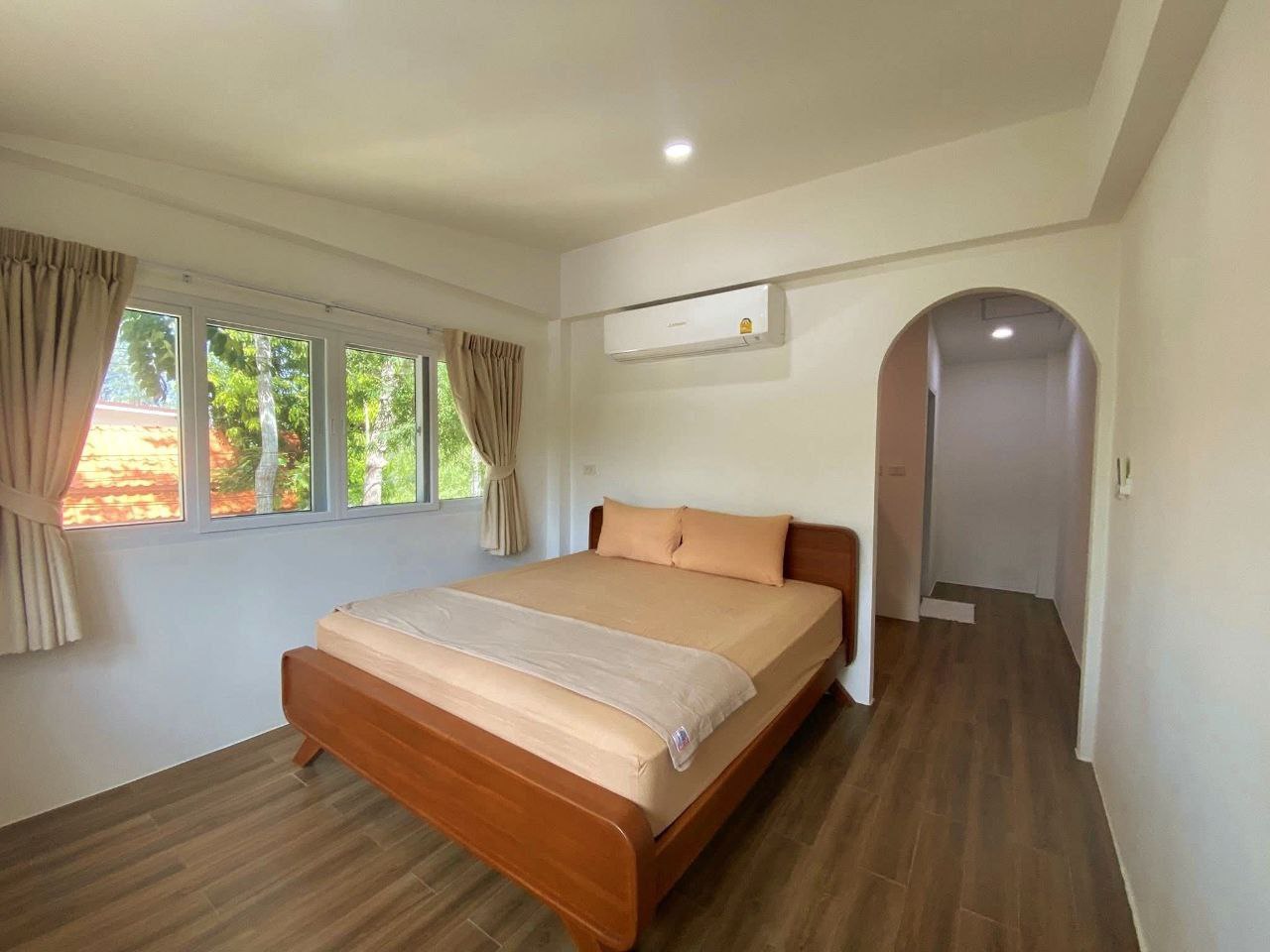 🏡 Bright 3BR house near the beach