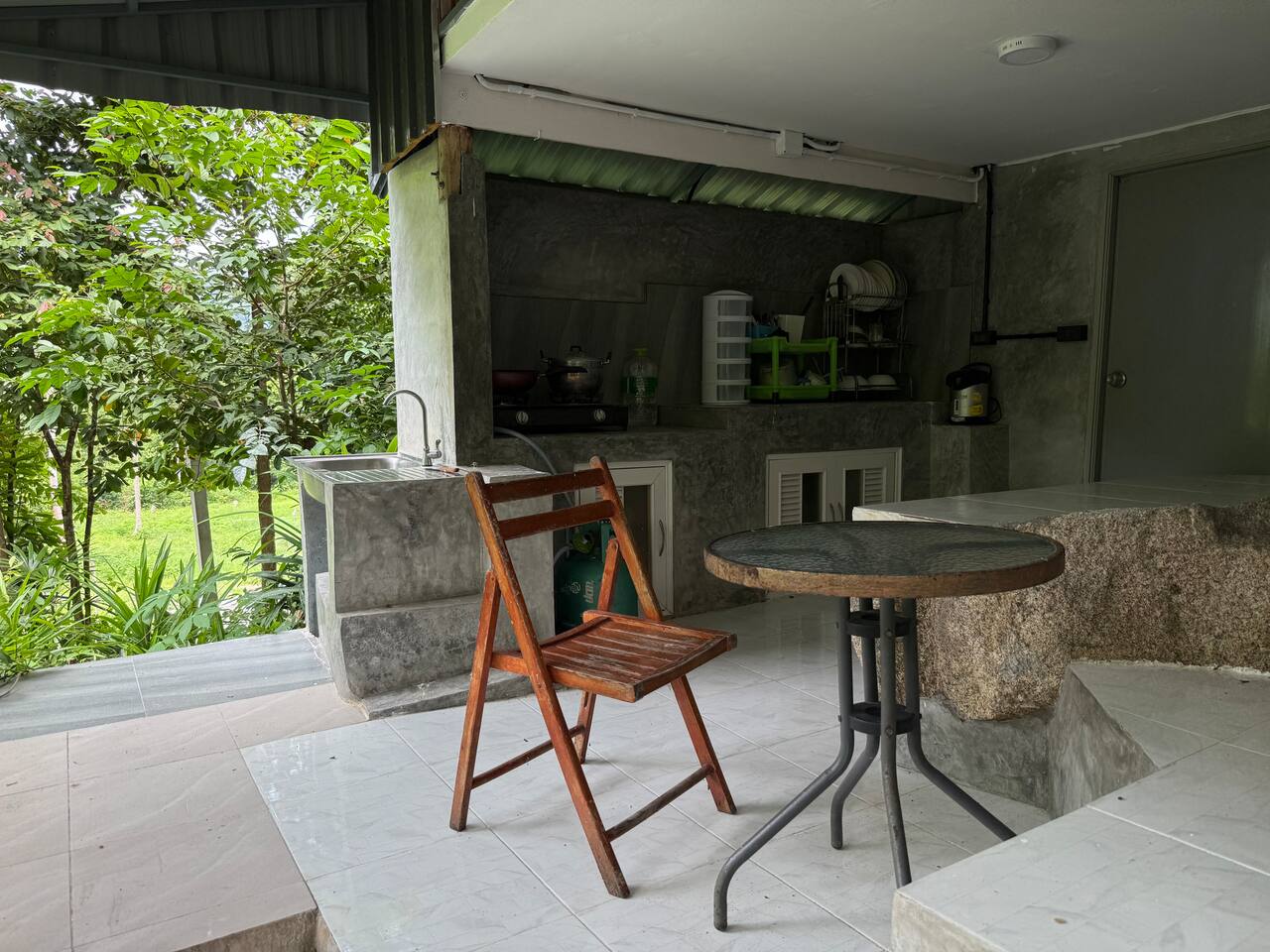 🏡 Cozy 1BR studio with a view