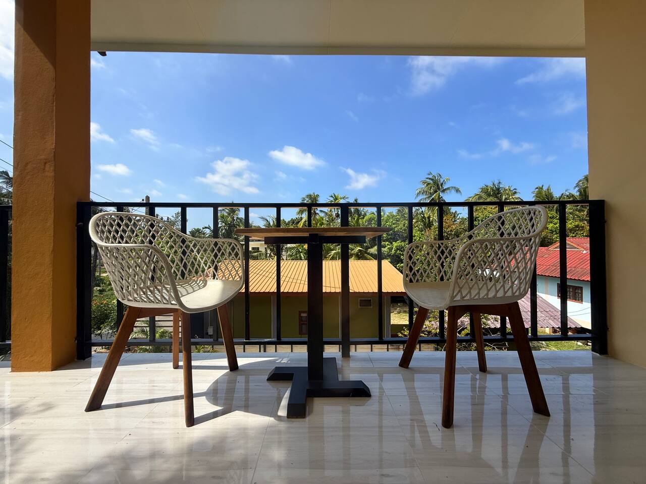 🏡 Spacious 1BR beachfront apartments