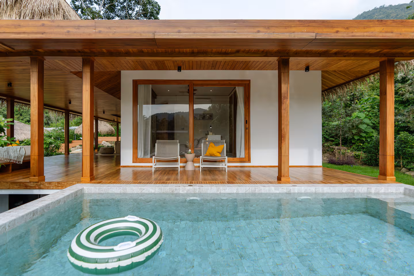 🏡 Cozy 2BR villa with pool